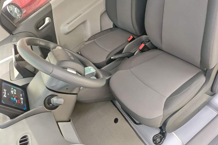 Used CHANGAN NEVO Lumin 2024 205km Launch Edition Left Front Seat
