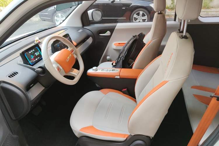Used CHANGAN NEVO Lumin 2024 301km Orange Wind Edition Left Front Seat