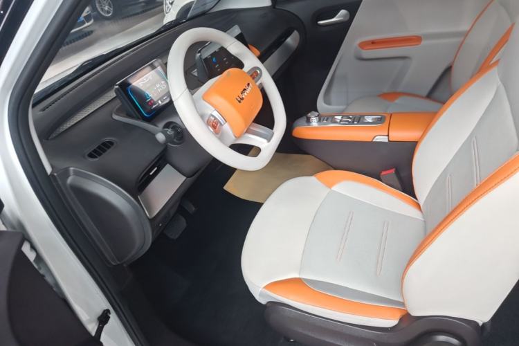 Used CHANGAN NEVO Lumin 2024 205km Orange Wind Edition Left Front Seat