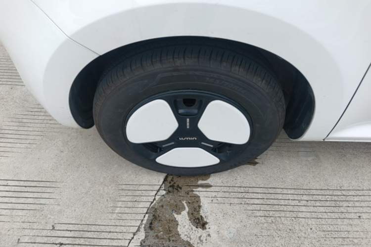 Used CHANGAN NEVO Lumin 2024 130km Qingyue Version Left Front Wheel Hub