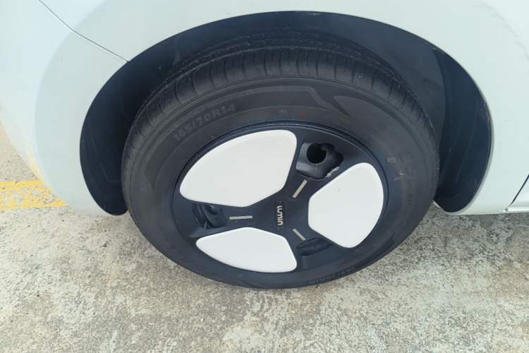 Used CHANGAN NEVO Lumin 2024 205km Launch Edition Left Front Wheel Hub