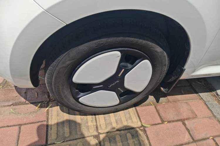 Used CHANGAN NEVO Lumin 2024 130km Qingyue Version Left Front Wheel Hub