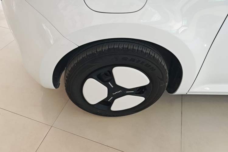 Used CHANGAN NEVO Lumin 2024 130km Qingyue Version Left Front Wheel Hub