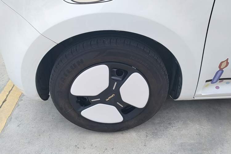 Used CHANGAN NEVO Lumin 2024 205km Launch Edition Left Front Wheel Hub