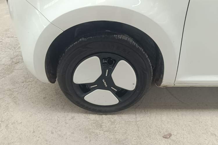 Used CHANGAN NEVO Lumin 2024 130km Qingyue Version Left Front Wheel Hub