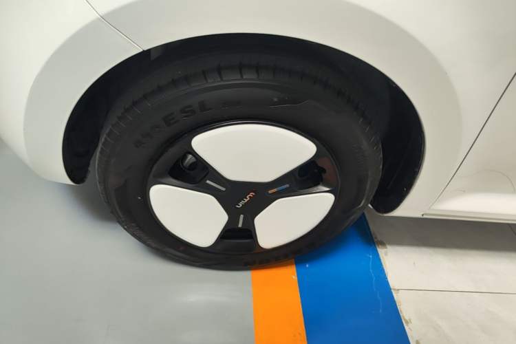 Used CHANGAN NEVO Lumin 2024 301km Orange Wind Edition Left Front Wheel Hub