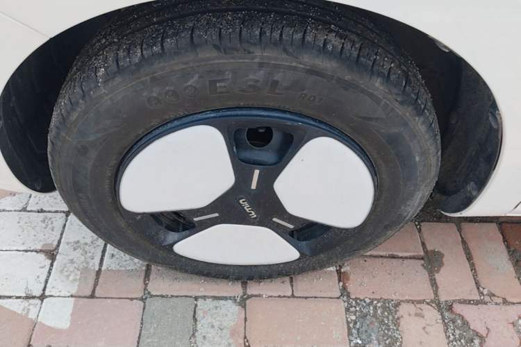 Used CHANGAN NEVO Lumin 2024 301km Orange Wind Edition Left Front Wheel Hub