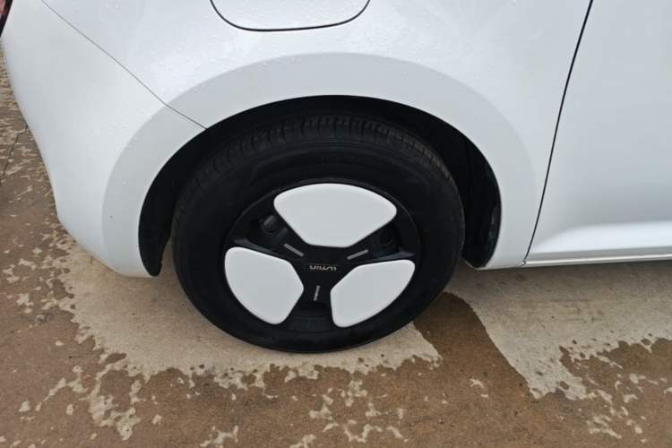 Used CHANGAN NEVO Lumin 2024 130km Qingyue Version Left Front Wheel Hub