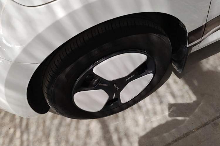 Used CHANGAN NEVO Lumin 2024 205km Launch Edition Left Front Wheel Hub