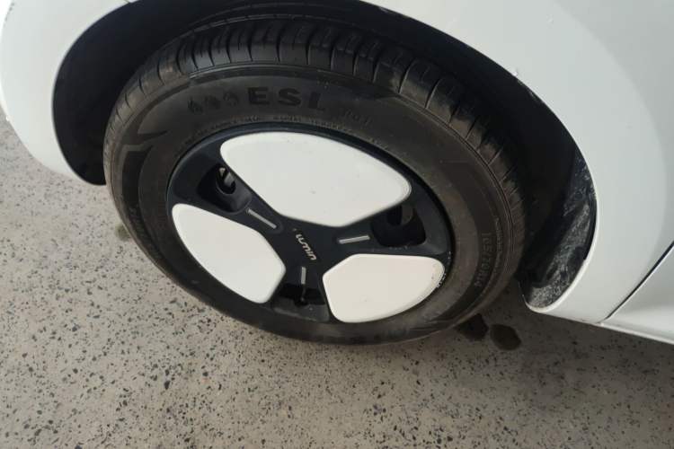 Used CHANGAN NEVO Lumin 2024 130km Qingyue Version Left Front Wheel Hub