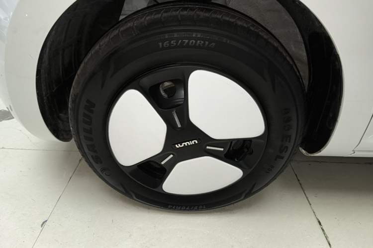 Used CHANGAN NEVO Lumin 2024 130km Qingyue Version Left Front Wheel Hub