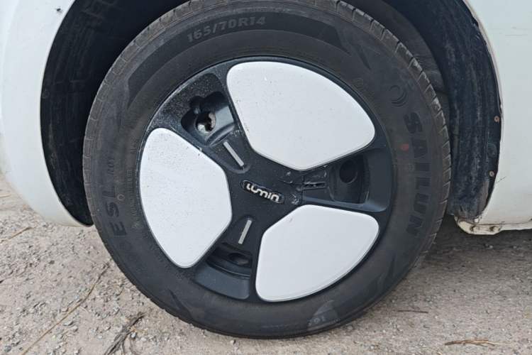 Used CHANGAN NEVO Lumin 2024 130km Qingyue Version Left Front Wheel Hub