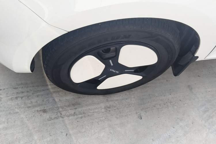 Used CHANGAN NEVO Lumin 2024 130km Qingyue Version Left Front Wheel Hub
