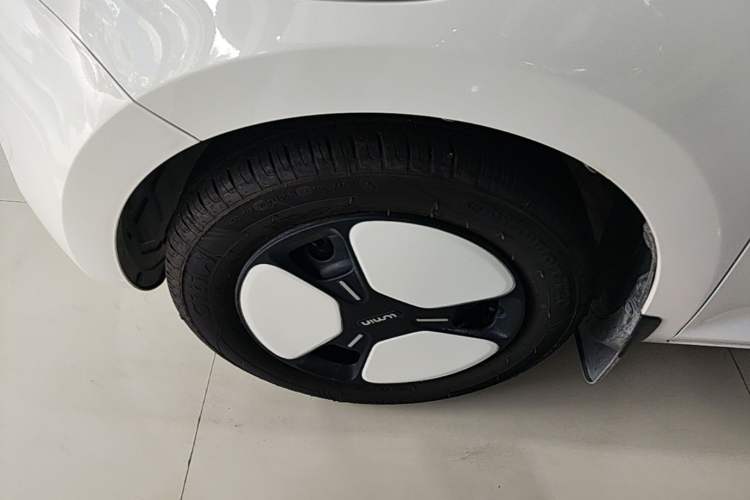 Used CHANGAN NEVO Lumin 2024 205km Launch Edition Left Front Wheel Hub