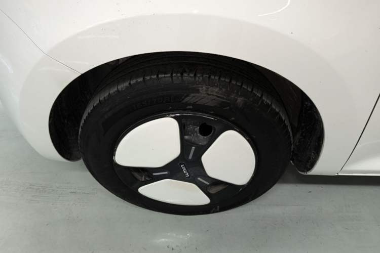 Used CHANGAN NEVO Lumin 2024 130km Qingyue Version Left Front Wheel Hub