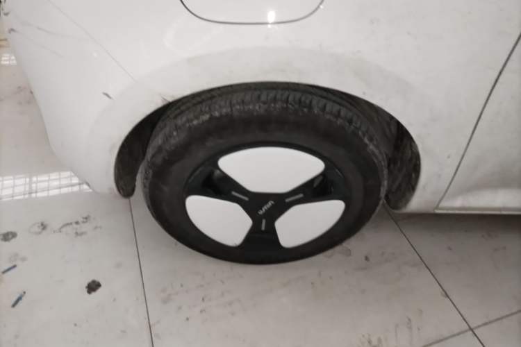 Used CHANGAN NEVO Lumin 2024 130km Qingyue Version Left Front Wheel Hub