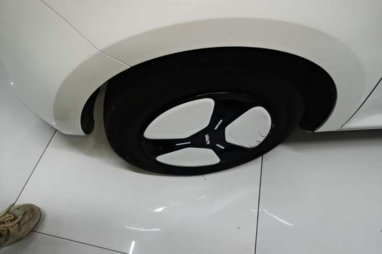 Used CHANGAN NEVO Lumin 2024 205km Launch Edition Left Front Wheel Hub