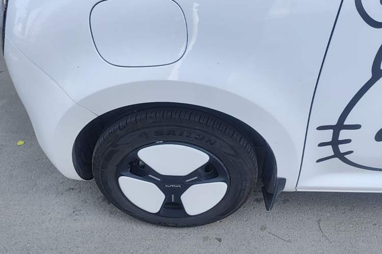 Used CHANGAN NEVO Lumin 2024 130km Qingyue Version Left Front Wheel Hub