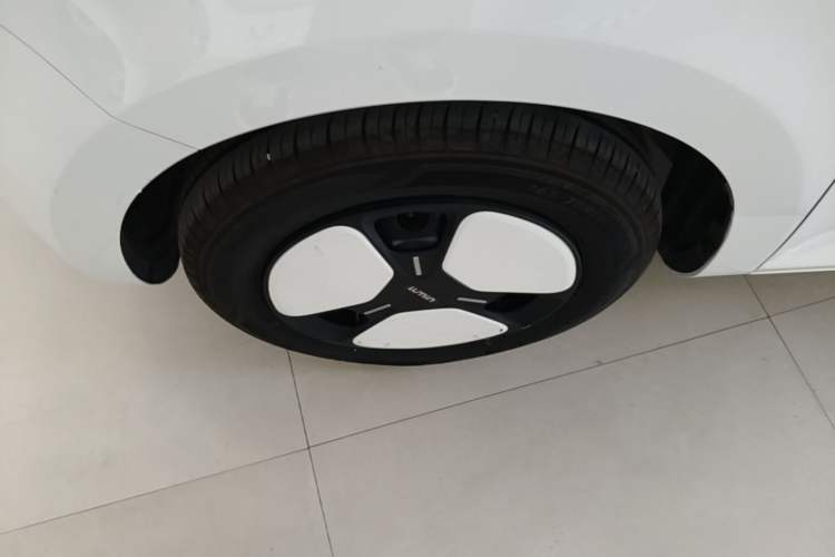 Used CHANGAN NEVO Lumin 2024 130km Qingyue Version Left Front Wheel Hub