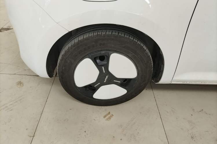 Used CHANGAN NEVO Lumin 2024 301km Orange Wind Edition Left Front Wheel Hub