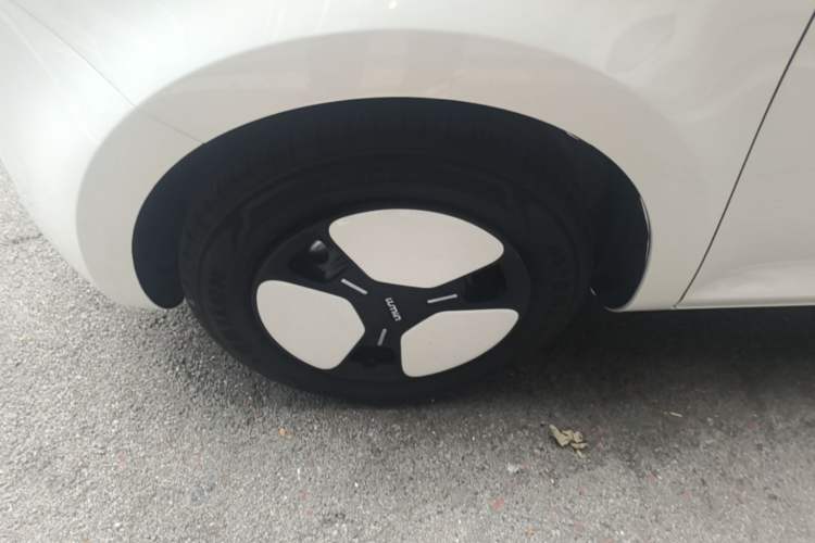 Used CHANGAN NEVO Lumin 2024 301km Orange Wind Edition Left Front Wheel Hub