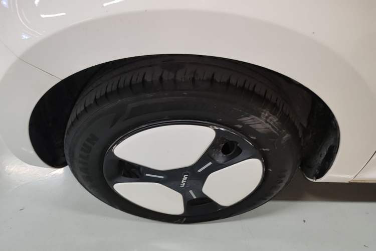 Used CHANGAN NEVO Lumin 2024 130km Qingyue Version Left Front Wheel Hub
