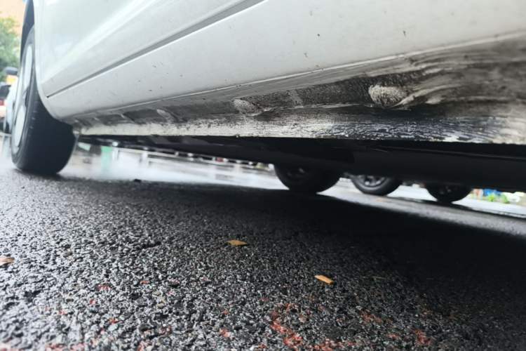 Used CHANGAN NEVO Lumin 2024 301km Orange Wind Edition Left Side Sill