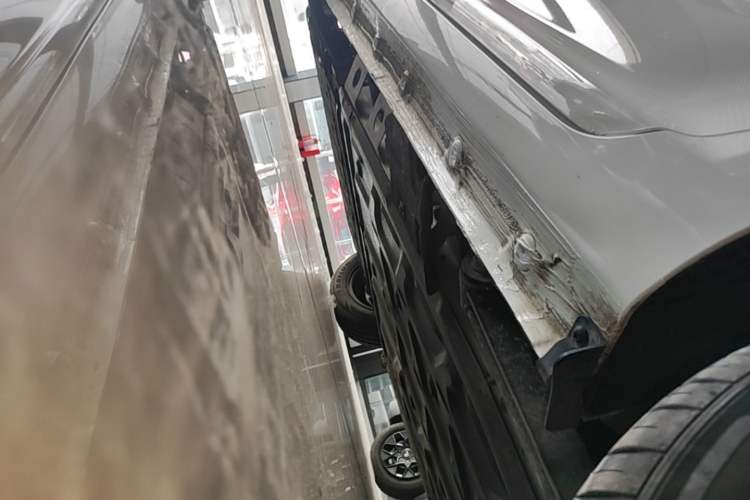 Used CHANGAN NEVO Lumin 2024 301km Orange Wind Edition Left Side Sill