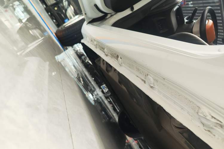 Used CHANGAN NEVO Lumin 2024 301km Orange Wind Edition Left Side Sill