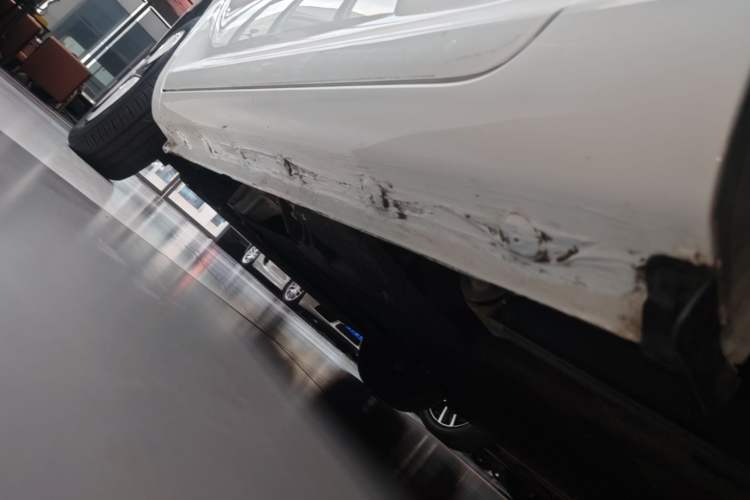 Used CHANGAN NEVO Lumin 2024 205km Orange Wind Edition Left Side Sill