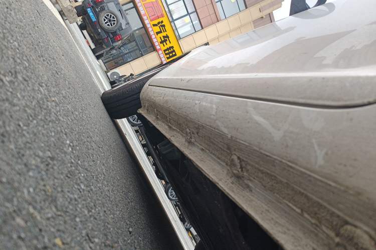 Used CHANGAN NEVO Lumin 2024 205km Orange Wind Edition Left Side Sill