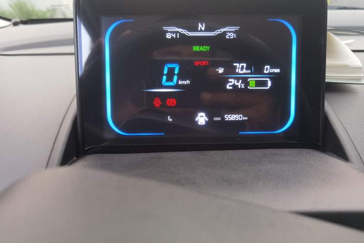 Used CHANGAN NEVO Lumin 2024 301km Launch Edition Odometer Close Up