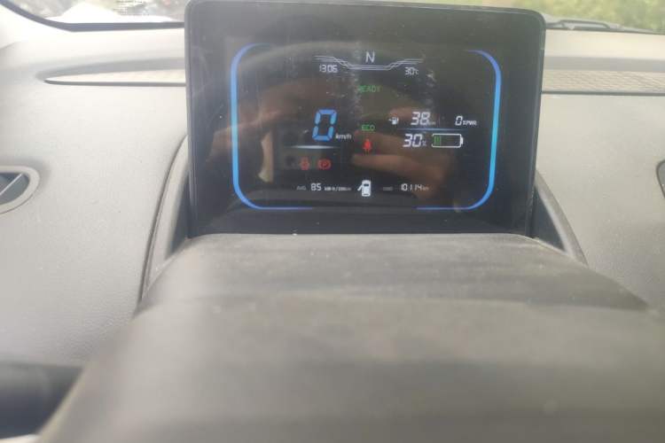 Used CHANGAN NEVO Lumin 2024 130km Qingyue Version Odometer Close Up