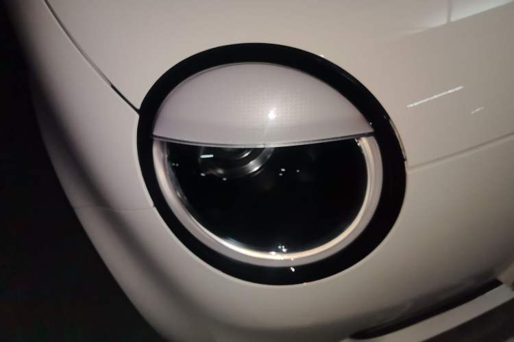 Used CHANGAN NEVO Lumin 2024 130km Qingyue Version Right Front Headlight