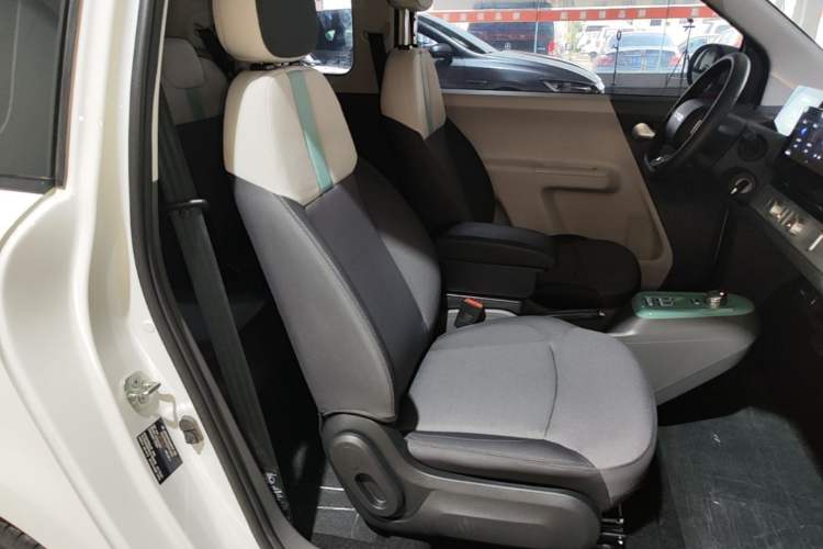 Used CHANGAN NEVO Lumin 2024 130km Qingyue Version Right Front Seat