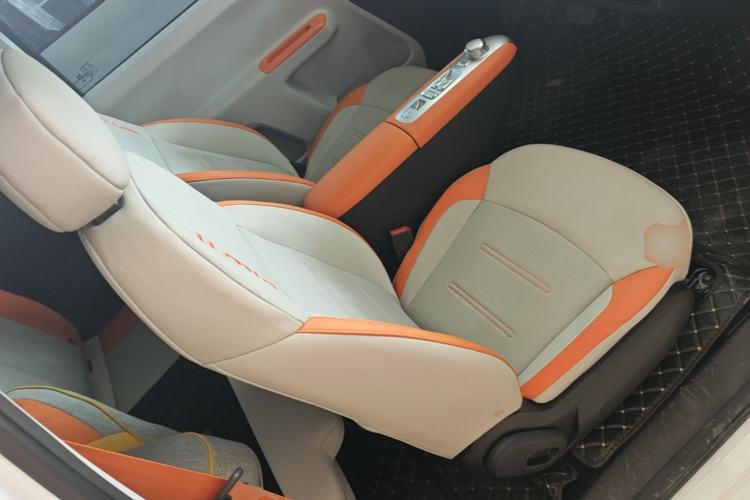 Used CHANGAN NEVO Lumin 2024 205km Orange Wind Edition Right Front Seat