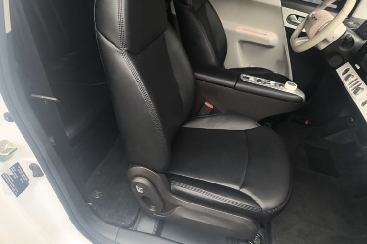 Used CHANGAN NEVO Lumin 2024 301km Orange Wind Edition Right Front Seat