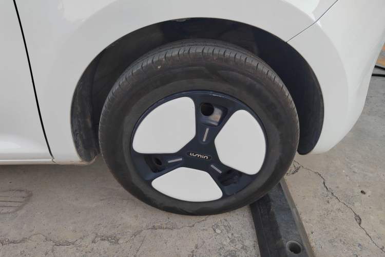 Used CHANGAN NEVO Lumin 2024 130km Qingyue Version Right Front Wheel Hub