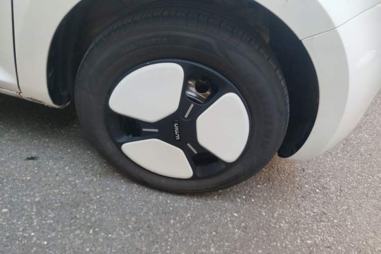 Used CHANGAN NEVO Lumin 2024 130km Qingyue Version Right Front Wheel Hub