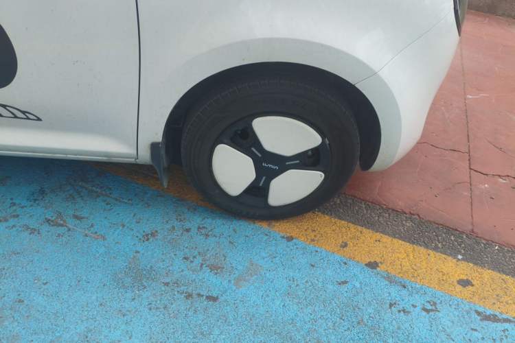 Used CHANGAN NEVO Lumin 2024 130km Qingyue Version Right Front Wheel Hub