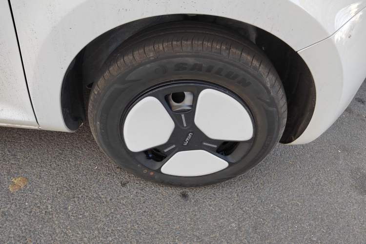 Used CHANGAN NEVO Lumin 2024 130km Qingyue Version Right Front Wheel Hub