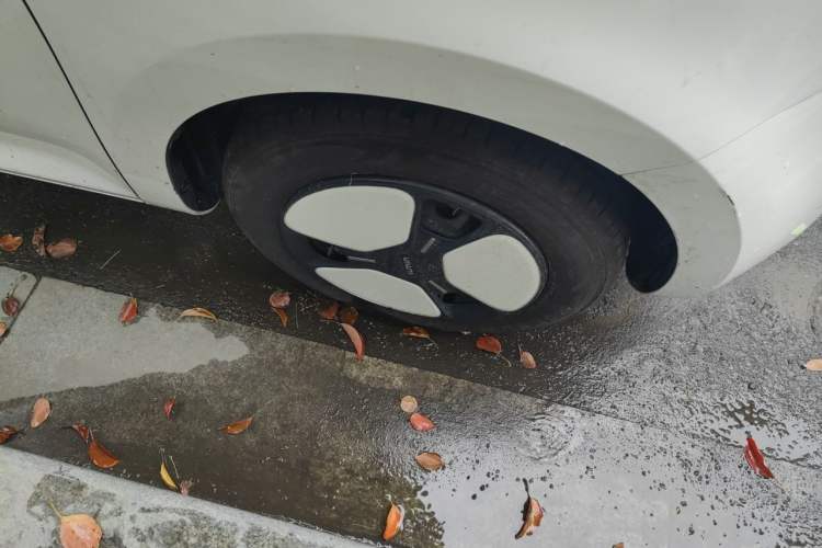 Used CHANGAN NEVO Lumin 2024 130km Qingyue Version Right Front Wheel Hub