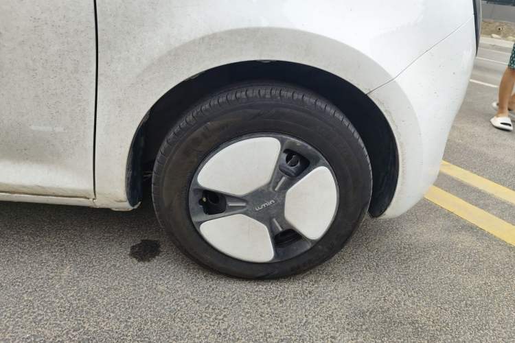Used CHANGAN NEVO Lumin 2024 130km Qingyue Version Right Front Wheel Hub