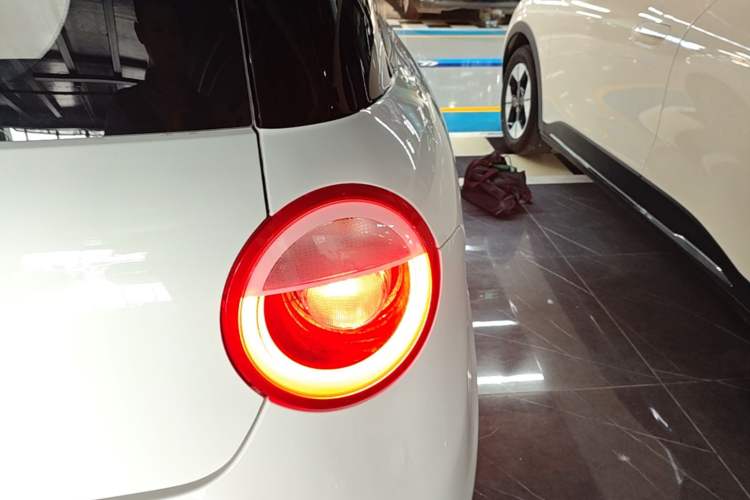 Used CHANGAN NEVO Lumin 2024 301km Orange Wind Edition Right Rear Taillight