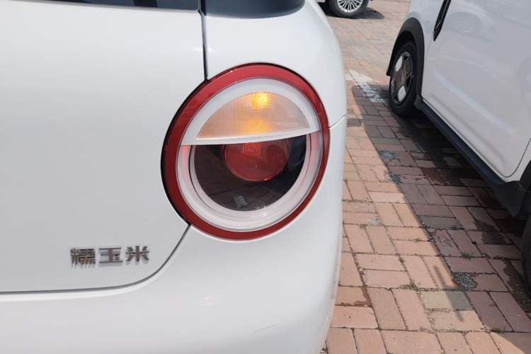 Used CHANGAN NEVO Lumin 2024 301km Orange Wind Edition Right Rear Taillight