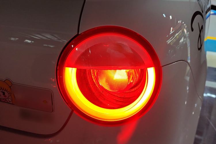 Used CHANGAN NEVO Lumin 2024 205km Orange Wind Edition Right Rear Taillight