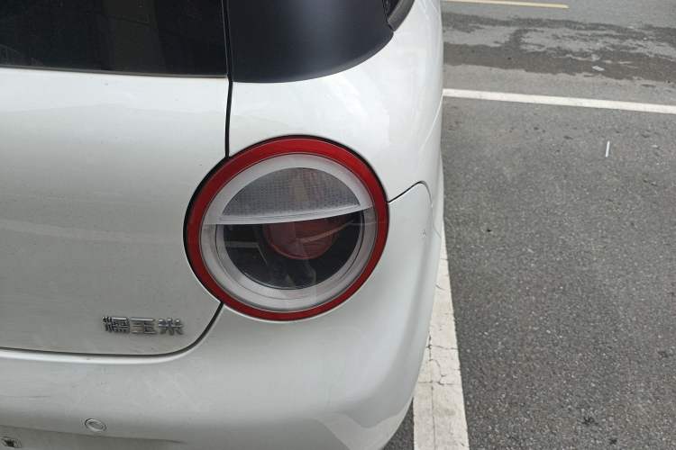 Used CHANGAN NEVO Lumin 2024 205km Orange Wind Edition Right Rear Taillight