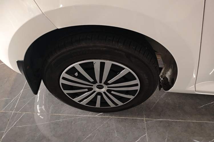 Used CHANGAN NEVO Lumin 2024 301km Orange Wind Edition Right Rear Wheel Hub