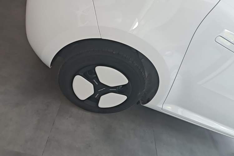 Used CHANGAN NEVO Lumin 2024 301km Orange Wind Edition Right Rear Wheel Hub