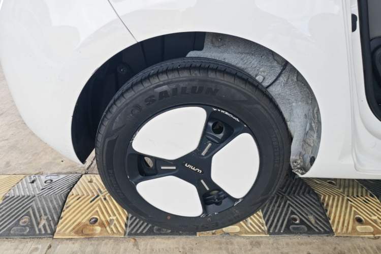 Used CHANGAN NEVO Lumin 2024 130km Qingyue Version Right Rear Wheel Hub